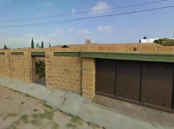 Casa de 4 habitaciones, San Luis Potosí · Hermosa Casa con Alberca en Venta de Remate en S. L. p.