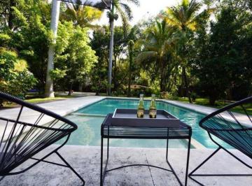 Casa · 3000m² · 6 Recámaras · 4 Estacionamientos · Chinconcuac, Morelos, Excelente Casa