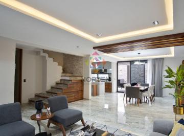 Casa de 4 habitaciones, Benito Juárez · Casa en Venta en Via Cumbres, Cancun, Quintana Roo