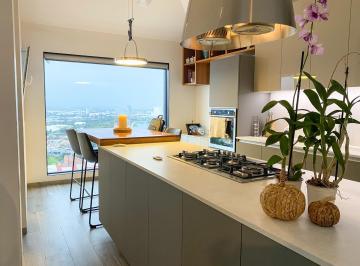Casa · 341m² · 3 Recámaras · 3 Estacionamientos · Casa en Renta y Venta en Privada Arboledas