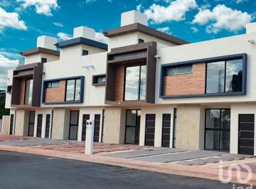 Casa · 129m² · 3 Recámaras · 3 Estacionamientos · Casa Nueva en Venta en Cancún (Polígono Sur), Residencial Sobre Av La Rioja