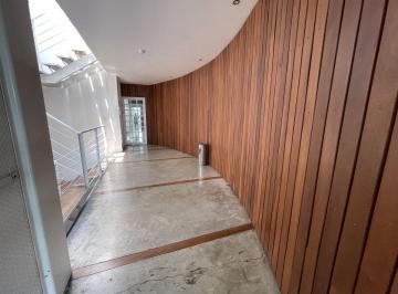 ec83c8c73836b632952da081b0287e71e25fffd8a1e61e7753eb679a7b10f3e8 · Moderna Oficina de 100 m² en Renta, Edificio Al Norte