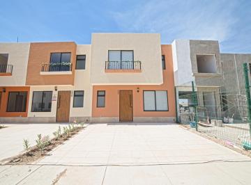 Casa de 3 habitaciones, León · Casa en Venta 3 Recámaras Punta Mixe