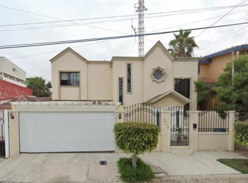 Casa de 4 habitaciones, Tijuana · Hermosa Casa en Remate en del Volcan, Costa de Oro, Tijuana, Bc