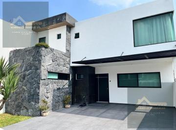 Casa · 234m² · 4 Recámaras · 2 Estacionamientos · Casa en Venta en Frac. Lomas de La La Rioja, Riviera Veracruzana, Alvarado, Veracruz