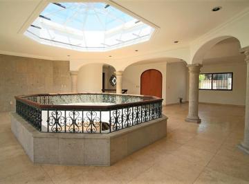 Casa de 9 habitaciones, Xochitepec · Casa en Venta en Club de Golf Santa Fe, Xochitepec, Cuernavaca Morelos #10468