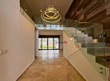 Casa de 3 habitaciones, Mérida · Casa en Venta de 3 Recámaras y Estudio, en Privada Residencial con Casa Club!
