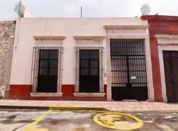 Casa de 4 habitaciones, Morelia · Casa en Venta en El Centro de Morelia