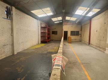 Vista hacia la oficina · Se Renta Bodega Comercial