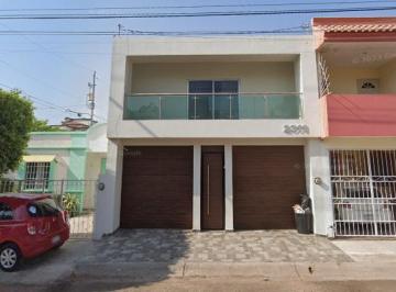 Casa de 3 habitaciones, Culiacán · Casa en Venta Colonia Nueva Vizcaya por Remate, Excelente Oportunidad!