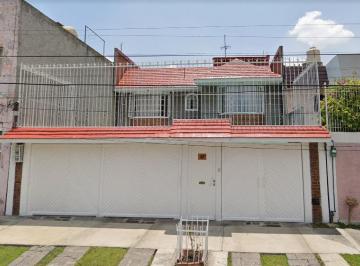 Casa de 3 habitaciones, Tlalnepantla de Baz · Bonita Casa en Una Exelente Ubicacion Cerca de Escuelas Parques y Hospitales