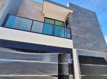 Casa de 3 habitaciones, Xalapa · Venta Casa Zona Jardines de Xalapa Cochera 2 Autos Cisterna
