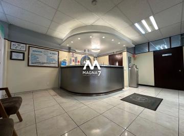 Edificio de 18 habitaciones, Guadalajara · Venta Hospital en Guadalajara