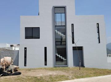 Casa en condominio de 3 habitaciones, Tlajomulco de Zúñiga · Casa en Venta Senderos Monte Verde en Esquina con Roof Top en Coto con Alberca