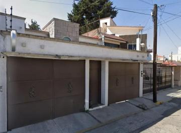 Casa de 4 habitaciones, Metepec · Casa en San Jeronimo, Metepec