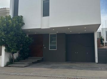 Casa en condominio de 5 habitaciones, Aguascalientes · Venta Casa en Residencial Los Fresnos