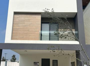 Casa de 3 habitaciones, García · Hermosa Casa en Dominio Cumbres de 3 Niveles en Venta