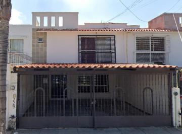 Casa de 4 habitaciones, León · Casa en Calpan, Azteca, 37685 León de Los Aldama, Gto