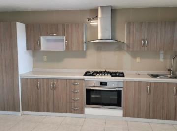 Casa de 4 habitaciones, Celaya · Vendo o Rento Casa en Parque Verde 4 Recámaras