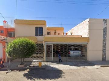 Casa de 3 habitaciones, Durango · ¡Excelente Oportunidad! Casa en Venta En, Jardines de Durango