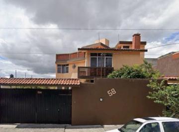Casa en Venta de 4 habitaciones · Casa en Venta Chapultepec Oriente Morelia.