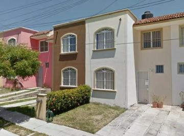 Casa de 2 habitaciones, Villa de Alvarez · ¡Aprovecha Esta Gran Oportunidad de Inversión!