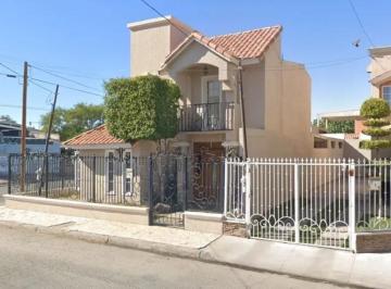 Casa de 4 habitaciones, Mexicali · Bonita Casa en Venta Ubicada en Lazaro Cardenas, Mexicali