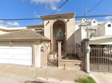 Casa de 4 habitaciones, Reynosa · Hermosa Casa en Venta Ubicada en Aztlán, Reynosa