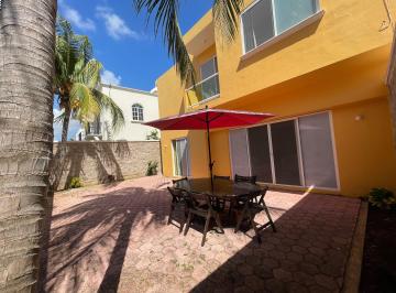 Casa de 4 habitaciones, Benito Juárez · Venta Casa Av Nizuc 4 Recamaras