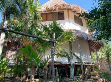 Casa · 139m² · 3 Recámaras · Casa en Isla Holbox, Sup. 587.97 m²