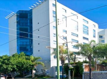 Departamento · 140m² · 1 Recámara · 2 Estacionamientos · Departamento Amueblado en Renta Torre Azul León Guanajuato