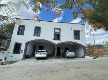 Casa de 3 habitaciones, León · Casa en Venta en Bosques del Refugio, León, Guanajuato