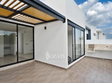 Casa · 301m² · 4 Recámaras · 2 Estacionamientos · Casa en Venta en Cancún Aqua Residencial