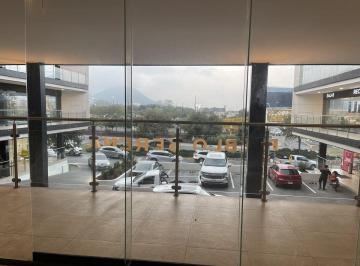 Local en centro comercial , Monterrey · Renta de Local Comercial