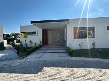 Casa en condominio de 2 habitaciones, Chapala · Casa en Venta Chapala Ajijic