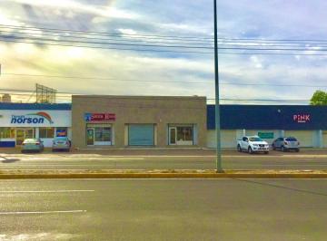 Local comercial · 90m² · Local Sobre Blv Lopez Portillo