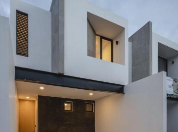 Casa , Mérida · Entrega Inmediata Casa de 3 Rec y Alberca en Mérida Col. Bugambilias