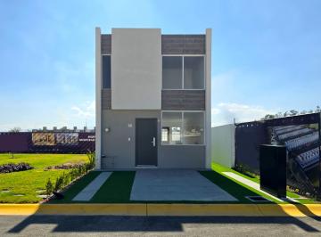 Casa de 3 habitaciones, Tlajomulco de Zúñiga · Casa Nueva a Pocos m de Av Jesus Michel González
