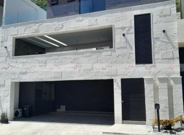 Casa · 457m² · 3 Recámaras · 2 Estacionamientos · Casa en Venta en Lagos del Vergel