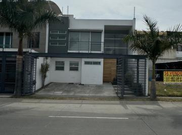 Casa de 3 habitaciones, Zapopan · Casa en Venta