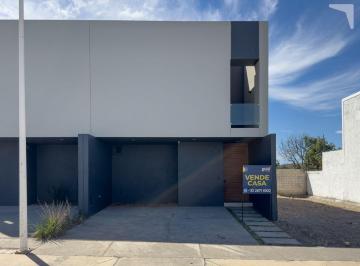 Casa en condominio · 160m² · 3 Recámaras · 2 Estacionamientos · Casa en Coto Guelatao #59