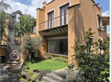 Casa de 3 habitaciones, Alvaro Obregón · Casa en Venta en Jardines del Pedregal