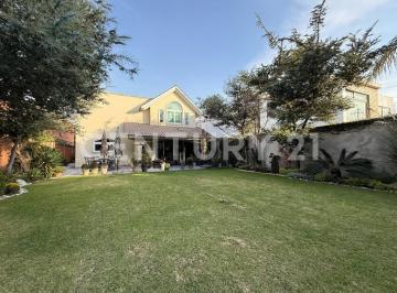 Casa · 322m² · 3 Recámaras · 2 Estacionamientos · Casa en Venta Zona Fraccionamiento El Conchis Gran Jardin 180 m²