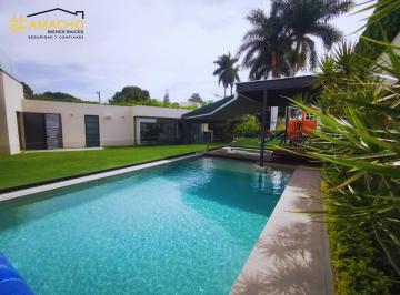 Casa de 6 habitaciones, Yautepec · Residencia de Lujo en Venta en Viveros de Cocoyoc Olc - 4249
