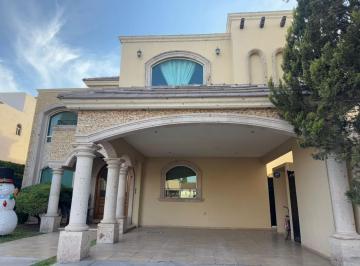 Casa de 4 habitaciones, Saltillo · Se Vende Hermosa Residencia en Exclusivo Fracc Privado Al Norte de Saltillo