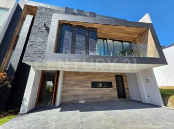 Casa · 397m² · 4 Recámaras · 3 Estacionamientos · Casa en Venta - Cluster 888 - Lomas de Angelopolis