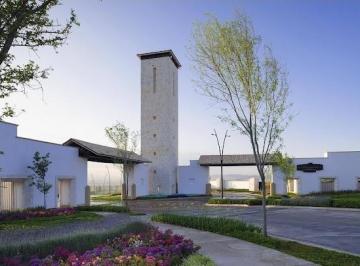 Casa en condominio de 3 habitaciones, El Marqués · Venta - Renta Casa Queretaro