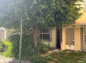Casa de 2 habitaciones, Emiliano Zapata · Casa de Dos Plantas en Paseos del Río, Emiliano Zapata, Morelos.