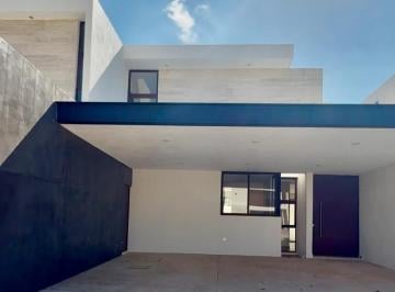 Casa en condominio · 316m² · 4 Recámaras · 4 Estacionamientos · Casa en Venta en Privada Residencial Parque Natura