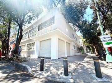 Casa · 335m² · 6 Recámaras · 3 Estacionamientos - Claudia Ruano · ¡Gran Oportunidad!, Casa y Locales Comerciales en Venta y en Esquina